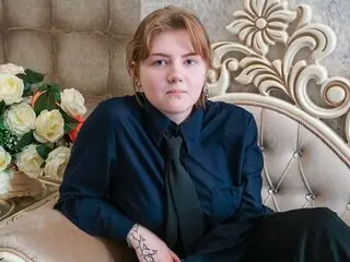 LizzieBaker livesex